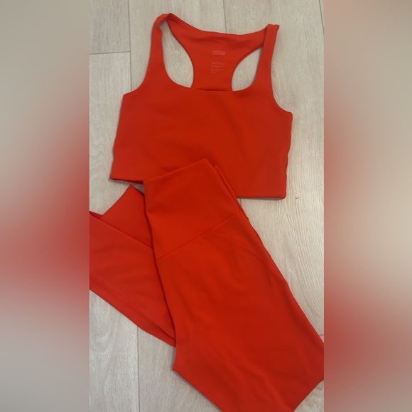 GIRLFRIEND COLLECTIVE SPORTS BRA + LEGGINGS - Picture 1 of 2